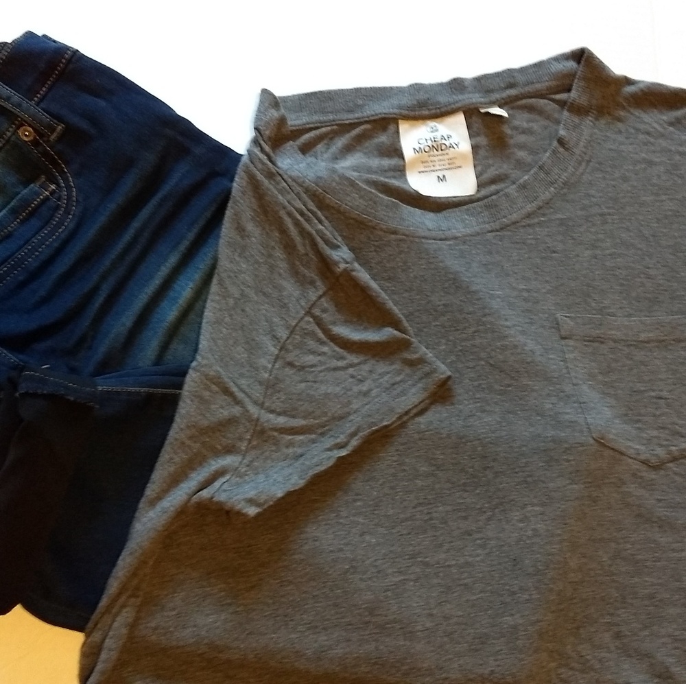 Cheap Monday soft Gray mid waist t-shirt sz M